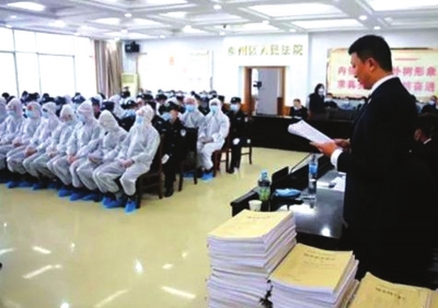 天水秦州區(qū)開審18人涉惡案 被控涉嫌敲詐勒索、尋釁滋事、開設(shè)賭場(chǎng)等