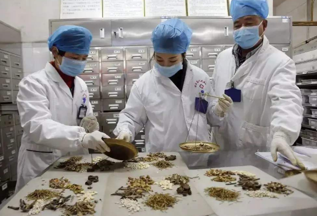 新冠肺炎疫情人物同防市民如何做？請看這里！