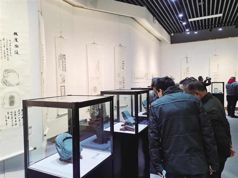 “非遺精品洮硯傳拓題跋藝術展”開展 洮硯雕刻、傳拓、拓片題跋集中亮相甘肅藝術館